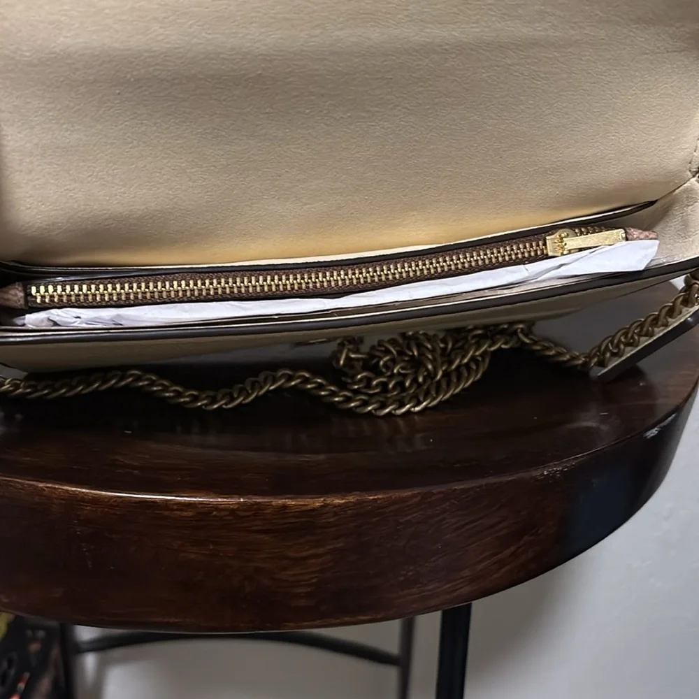 Coach Tan Leather Crossbody Bag with Gold Chain - Picture 8 of 8